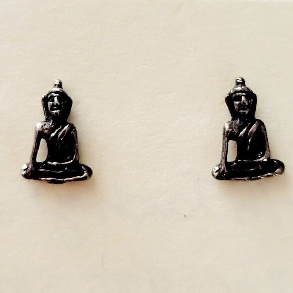 Earth Touching Buddha 925 Sterling Silver Post Earrings Bhumisparsha Mudra .68gr - Picture 1 of 5